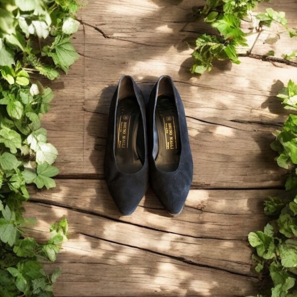Bruno Magli Heels - Picture 1 of 4